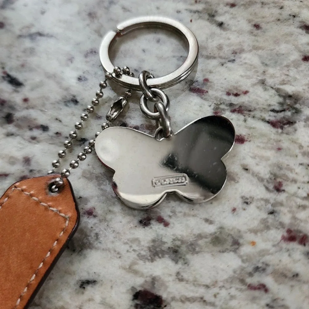 COACH Y2K Butterfly Bag Charm Pink Enamel Keychain Tan Vachetta Leather Hangtag